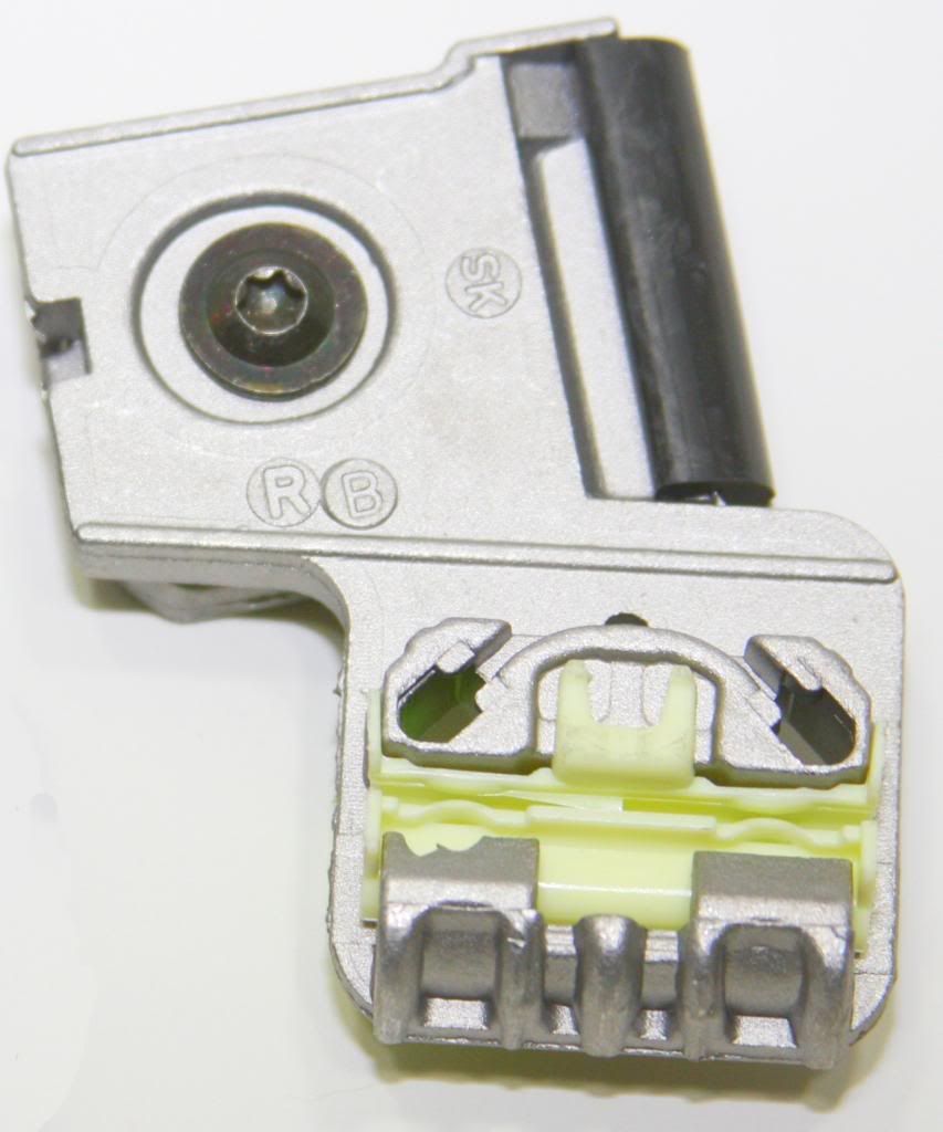 DIY Replacing the front door window regulator clips and/or door lock